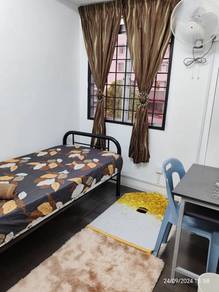 Room in Bangi, SGR