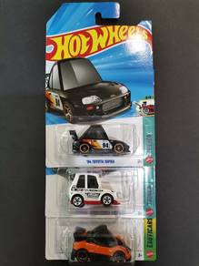 Lot Hot Wheels "Triple Tooned" 