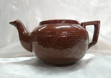 Vintage Bendigo Pottery Teapot