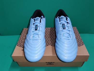 ITEM BARU_Kasut Bola Soccer Shoes UMBRO size 44