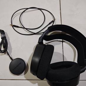 Steelseries Arctis 9 with dongle