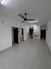 Apartment For Sale in Lake View Suites