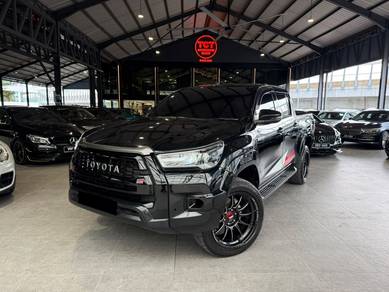 2025 Toyota Hilux E