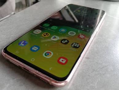 Samsung Galaxy A80