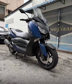 Yamaha XMAX