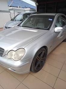 Mercedes Benz C200 200 K AVANTGARDE (CBU) in Batu Pahat, JHR