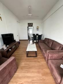 Flat For Sale in Stulang Laut