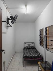 Room in Damansara Perdana, SGR