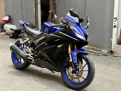 Yamaha R15