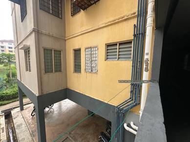 Apartment For Rent in Kemuning Apartment (Taman Bunga Raya)