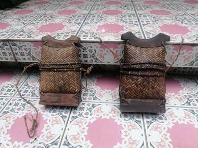 Small vintage bags