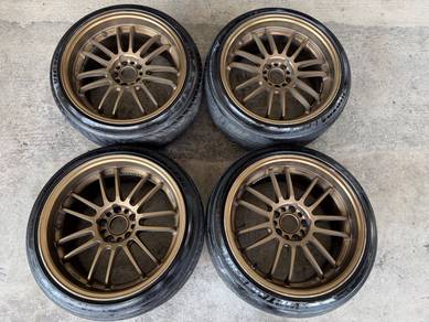 Rim re30 made in thailand Ao 18 inch 9.5jj et 22