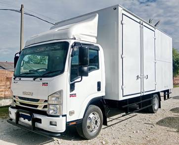 ISUZU NPR81 BOX 17FT CHEQUERED 7500KG LORRY #1171n