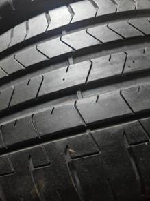 2nd tyre 245 40 19 Pirelli Pzero rft yr 2026 98%