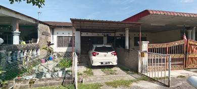 1-storey Terraced House For Sale in Lunas,KDH