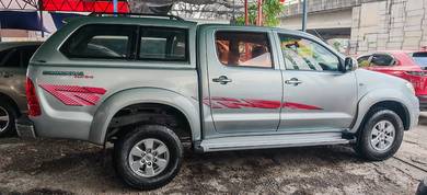 Toyota Hilux G in Old Klang Road, KUL
