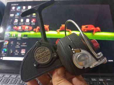 West Germany Made Old DAM Quick 220 Fishing Reel