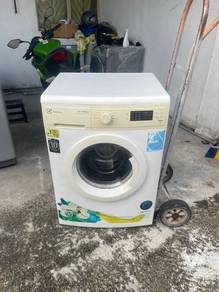 Electrolux front load 7kg washer mesin basuh