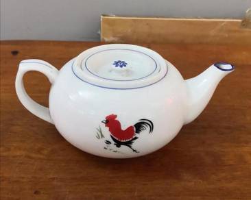 Teko oriental chicken teapot