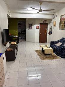 Apartment For Sale in Taman Kinrara