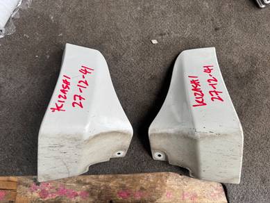 No 27-12-41 Suzuki Kizashi RE91S Front Mud Flap