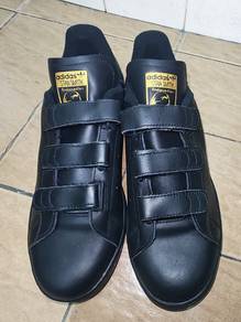 Adidas Stan Smith velcro