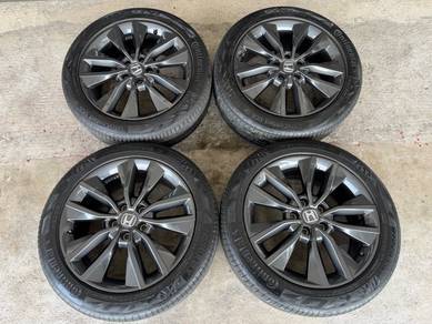 Rim original enkei HRV RS 18 inch tyr conti