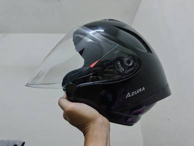 Helmet beli salah saiz