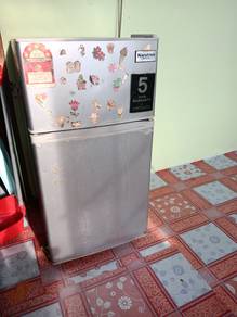 Peti Sejuk Narutron 2 Pintu