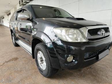 Toyota Hilux G in Damansara Perdana, SGR
