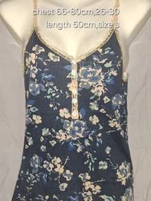 floral camisole with lace trim