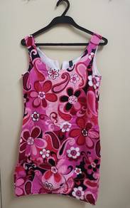 Pink Colour Flower Design No Sleeves
