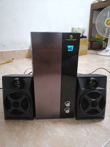 vinnefier speakers set all is well. 