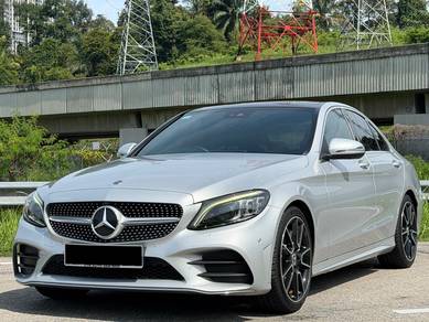Mercedes Benz C300 300 AMG LINE in Seri Kembangan, SGR