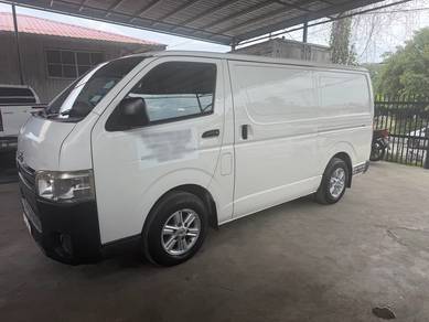 2015 Toyota Hiace