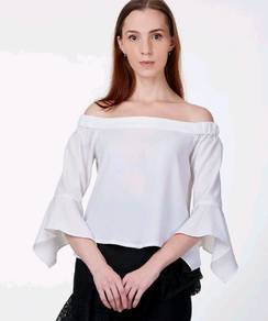 nichii off white off shoulder blouse 