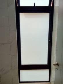 Tingkap Swing Toilet Frosted (Aluminium&Kace)