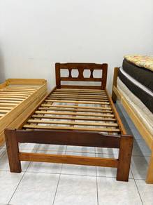 katil single kayu