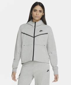 Nike Sweater