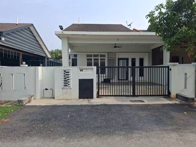 Semi-Detached House For Sale in Telok Panglima Garang,SGR
