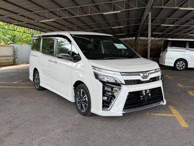 Toyota Voxy ZS KIRAMEKI III in Taman Tun Dr Ismail, KUL