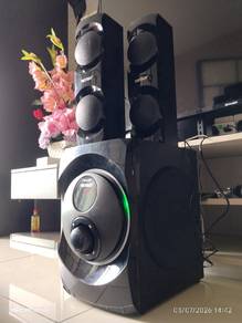 speaker tokyosat