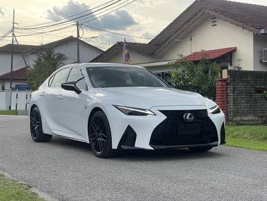 Lexus IS 300 F SPORT MODE BLACK in KLCC, KUL