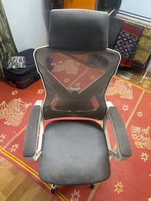 Kerusi agronomi & gaming