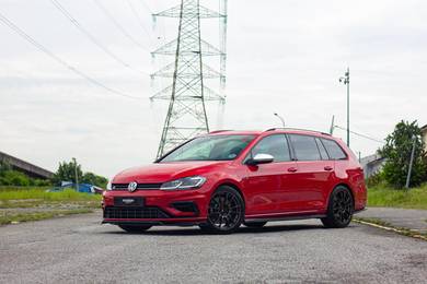 2017 Volkswagen Golf R
