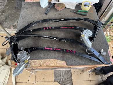 No 8-9-9 Toyota Soarer Uzz40 Convertible Motor Jpn