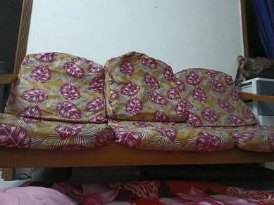 kerusi kayu 321 seater