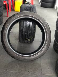 275/35/19 Pirelli P7 (Run Flat)