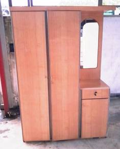 Almari 5 pintu