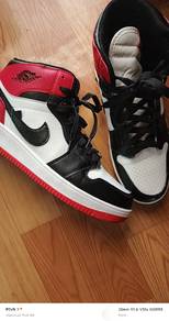Kasut sneakers